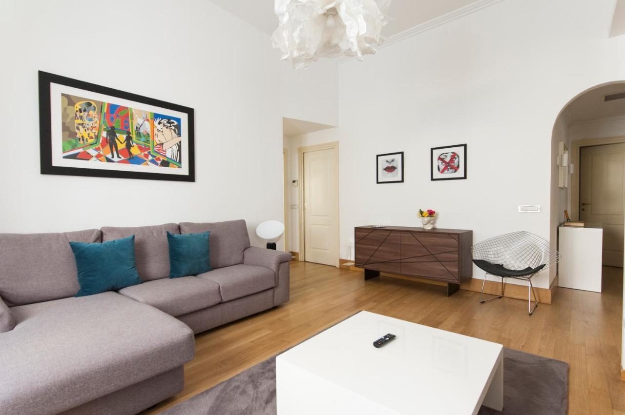 Youhosty - Dei Piatti 3 Apartment Milan Exterior photo