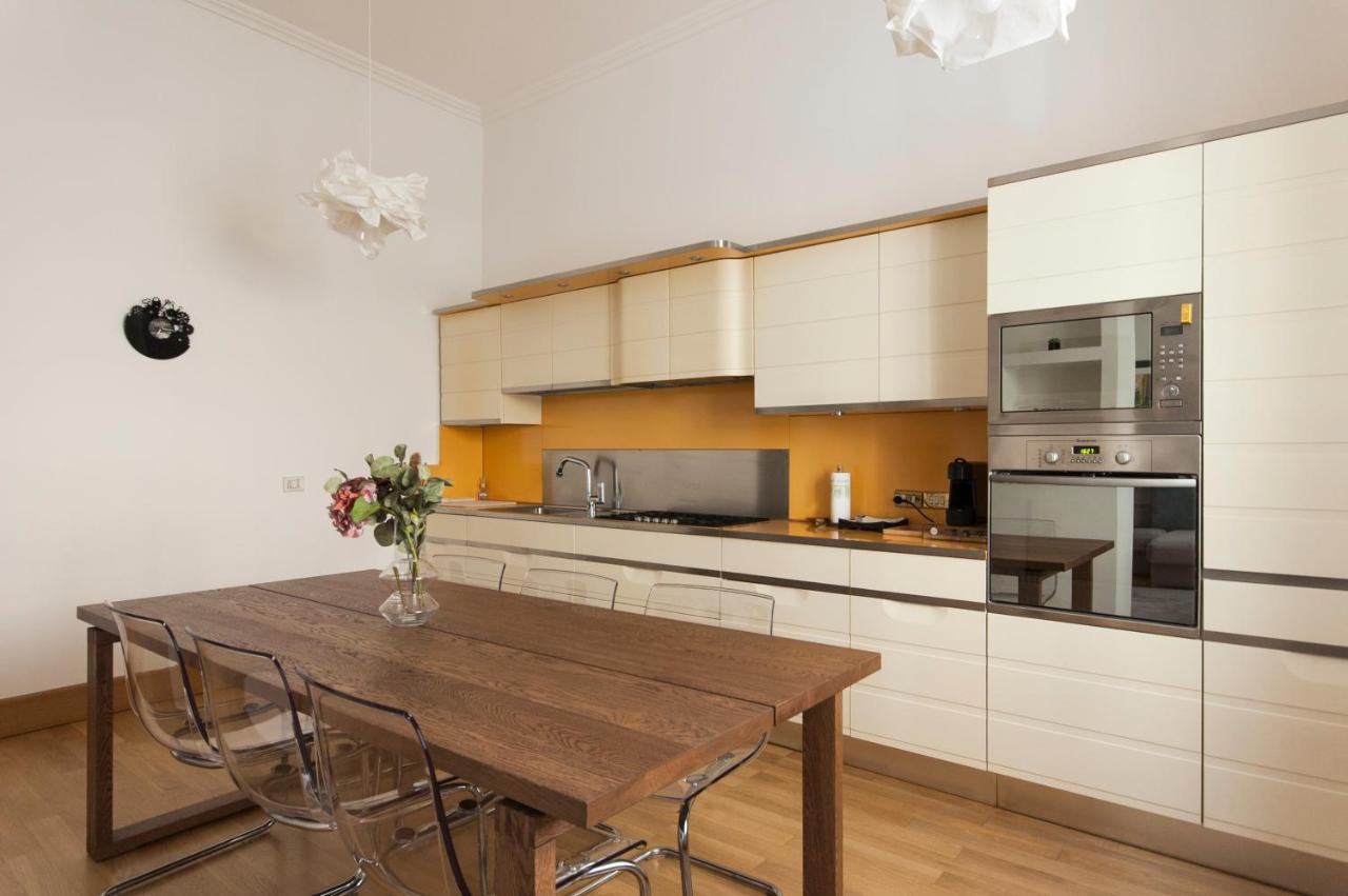 Youhosty - Dei Piatti 3 Apartment Milan Exterior photo