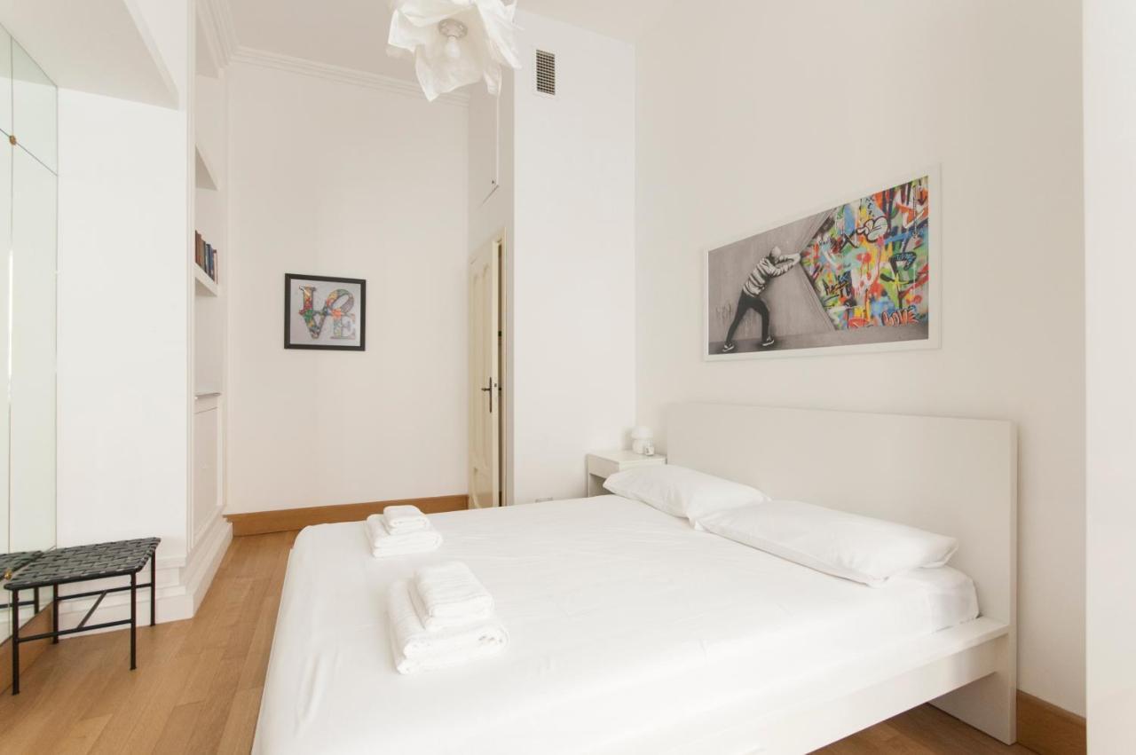 Youhosty - Dei Piatti 3 Apartment Milan Exterior photo